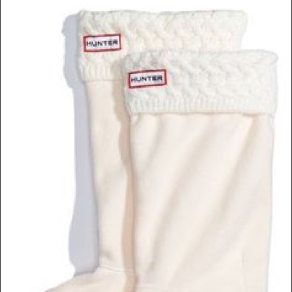 Cable knit boot socks